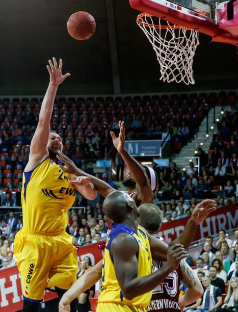 而另一家俱 而另一家俱